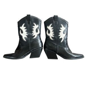 Soda Black Western Embroidered Chunky Heel Cowgirl Boots Size 8
